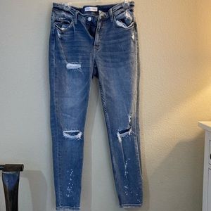 Flying Monkey Size 29 distressed skinny jeans.